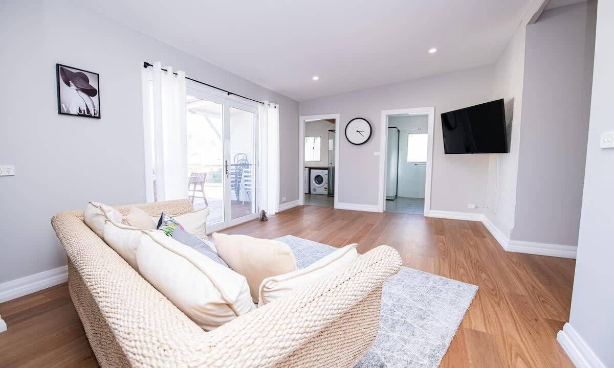 Photo of Livingroom in Orange