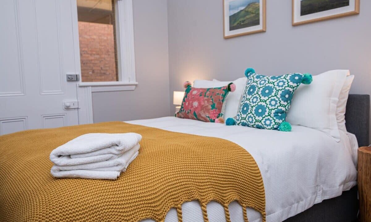 Photo of Bedroom in Orange