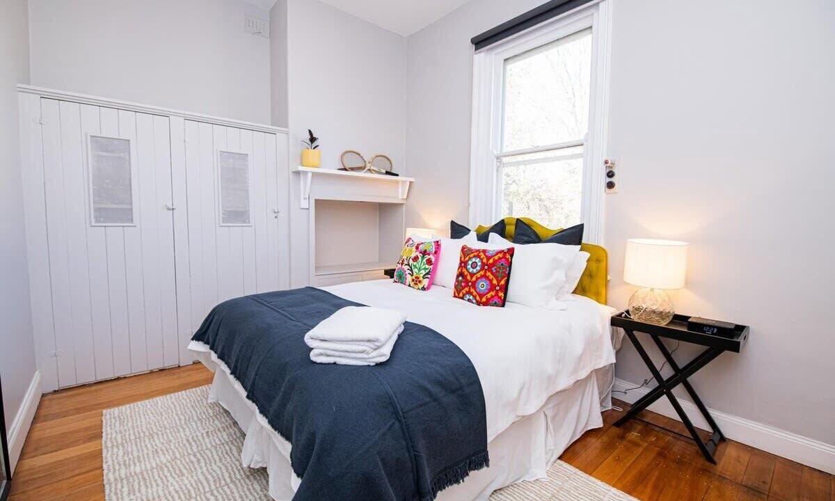 Photo of Bedroom in Orange