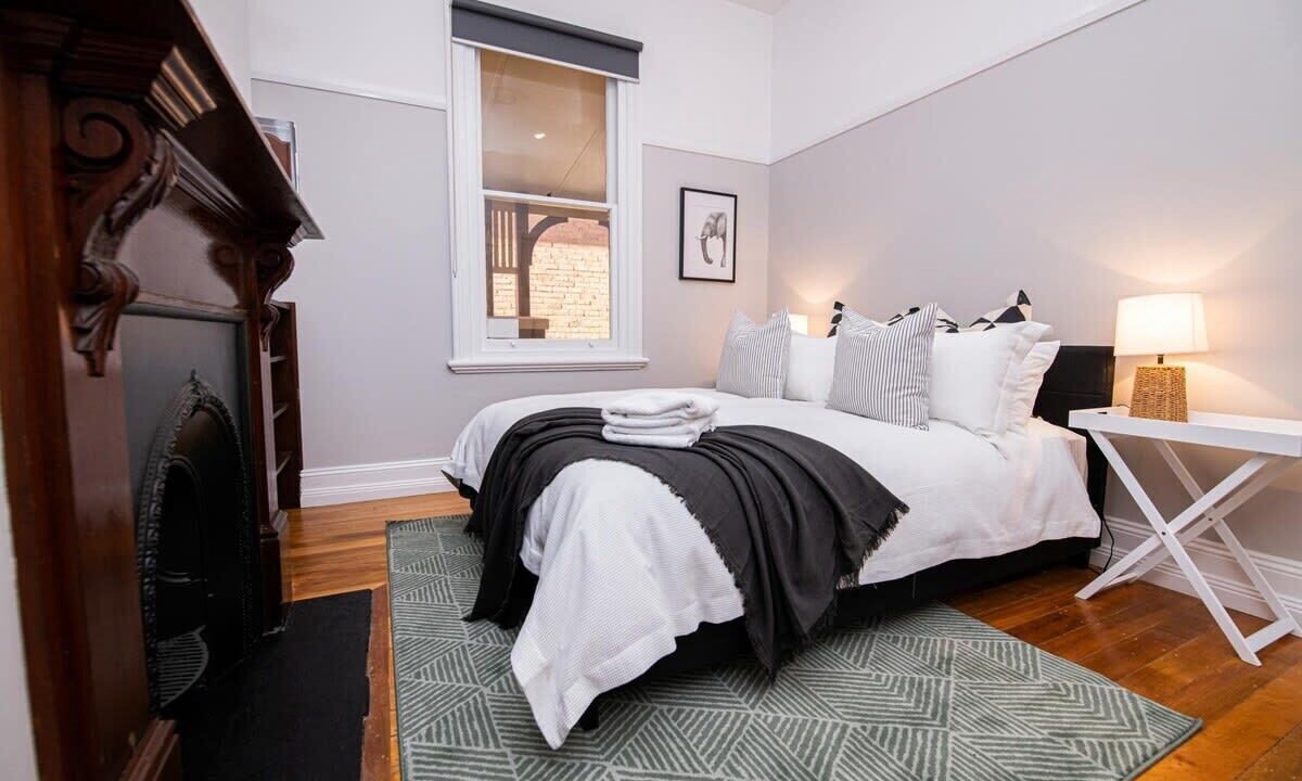Photo of Bedroom in Orange