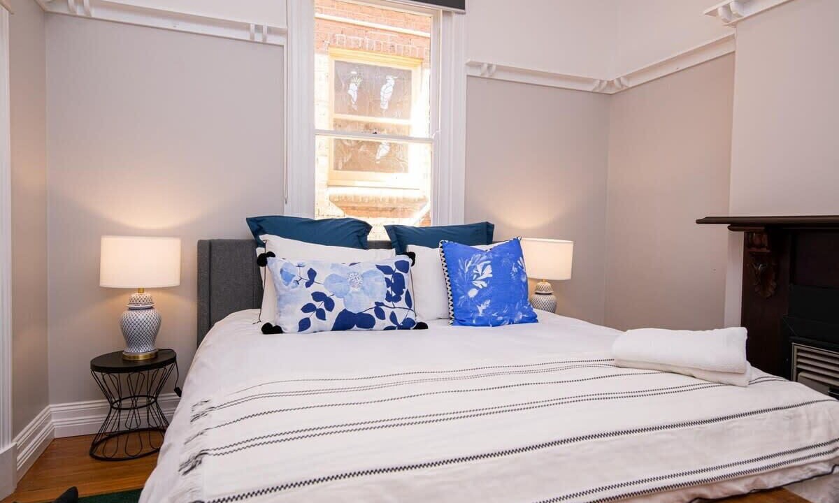Photo of Bedroom in Orange