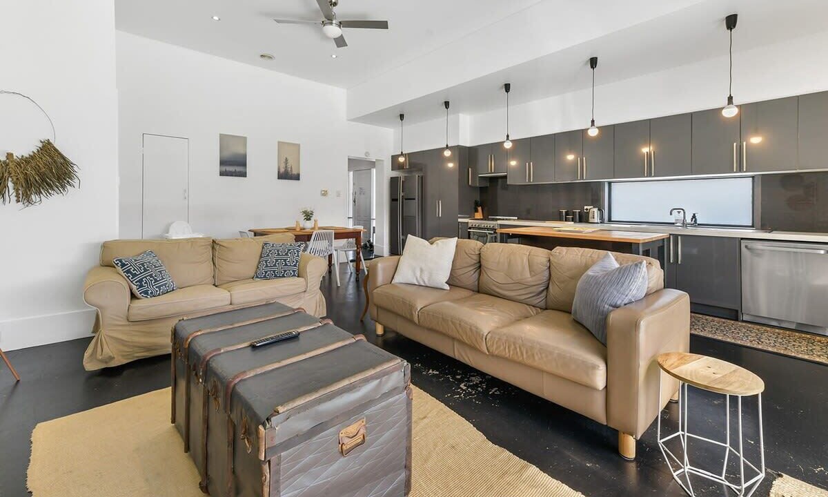 Photo of Livingroom in Orange East