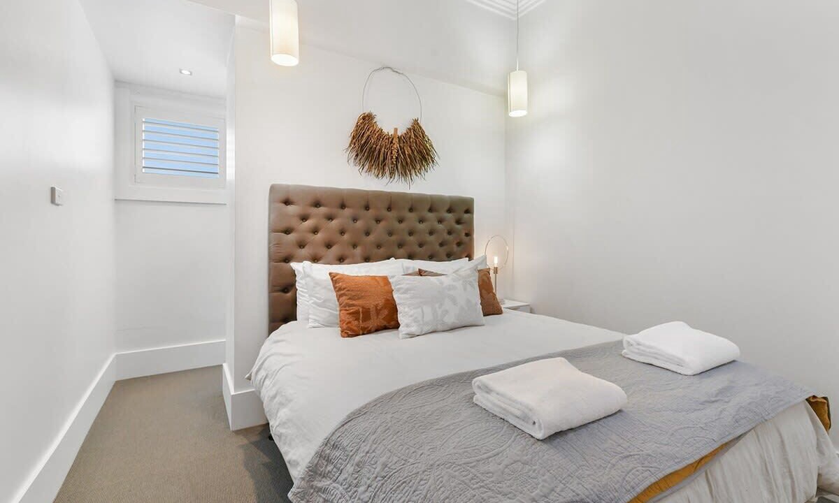 Photo of Bedroom in Orange East