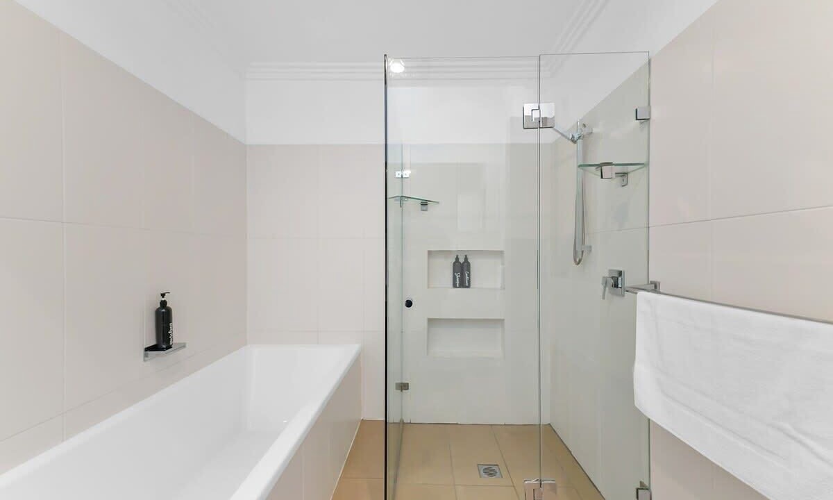 Photo of Bathroom in Orange East