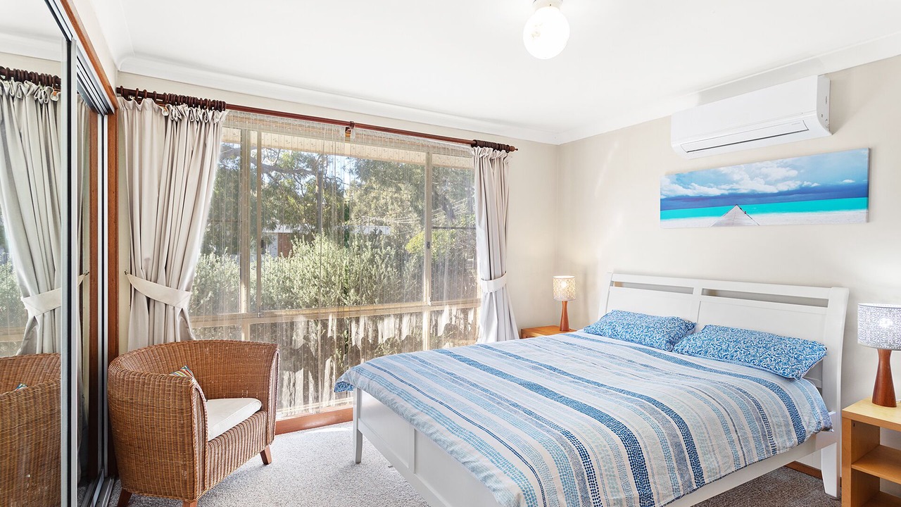 Photo of Bedroom in Shoal Bay