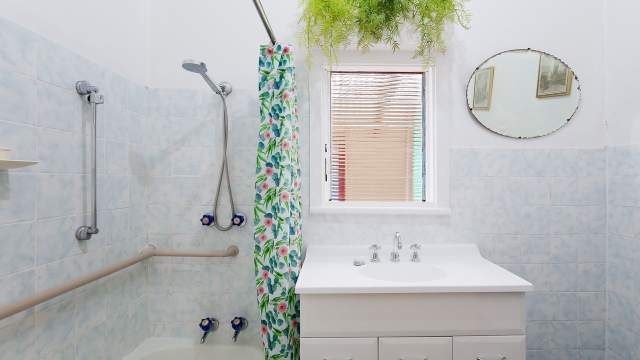 Photo of Bathroom in Shoal Bay