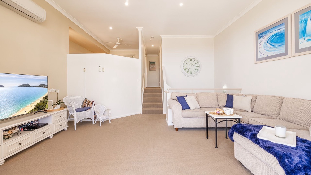 Photo of Livingroom in Anna Bay