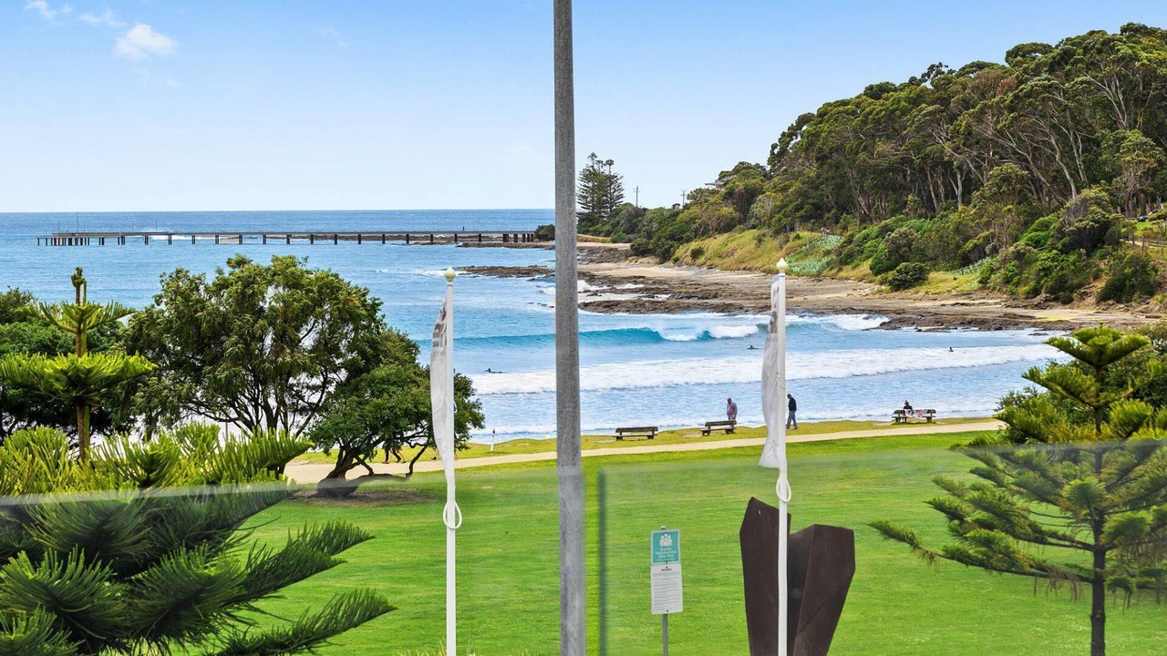 Photo of Others in Lorne