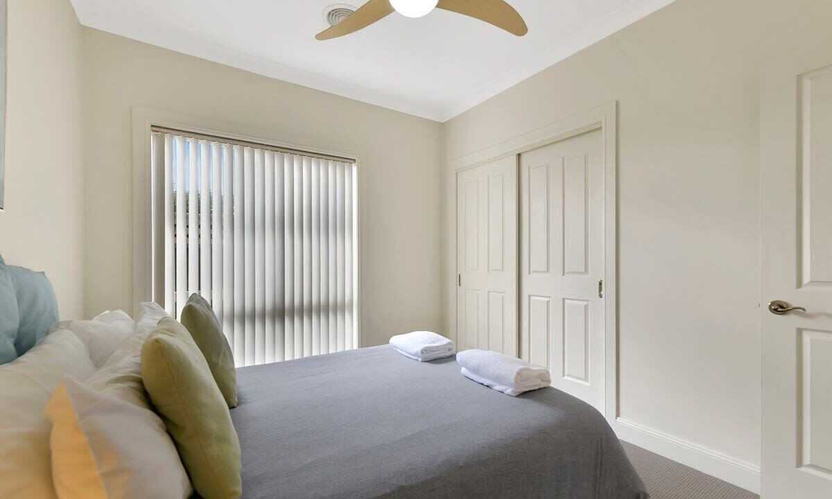 Photo of Bedroom in Orange