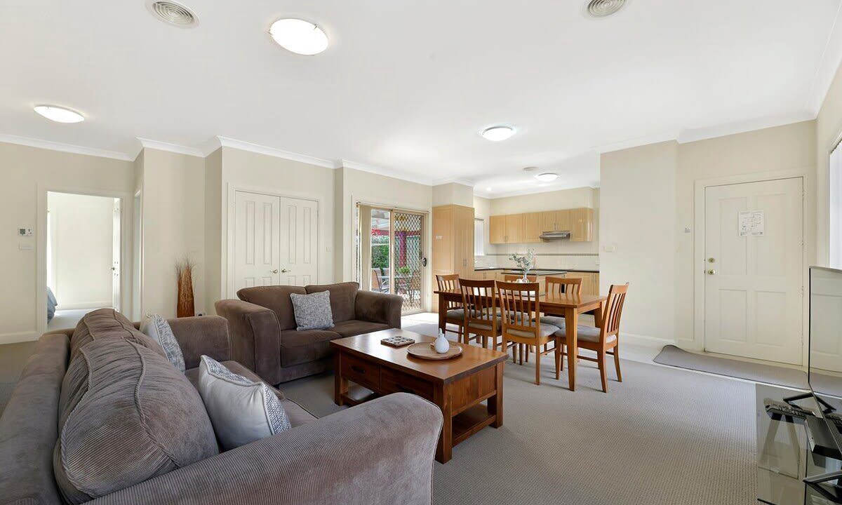 Photo of Livingroom in Orange