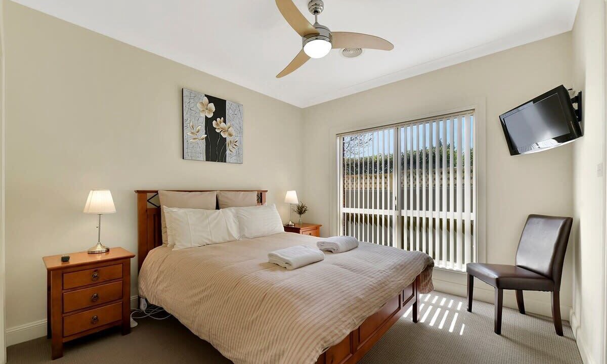 Photo of Bedroom in Orange