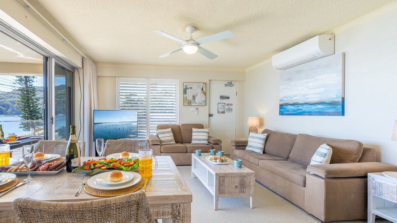 Photo of Livingroom in Shoal Bay