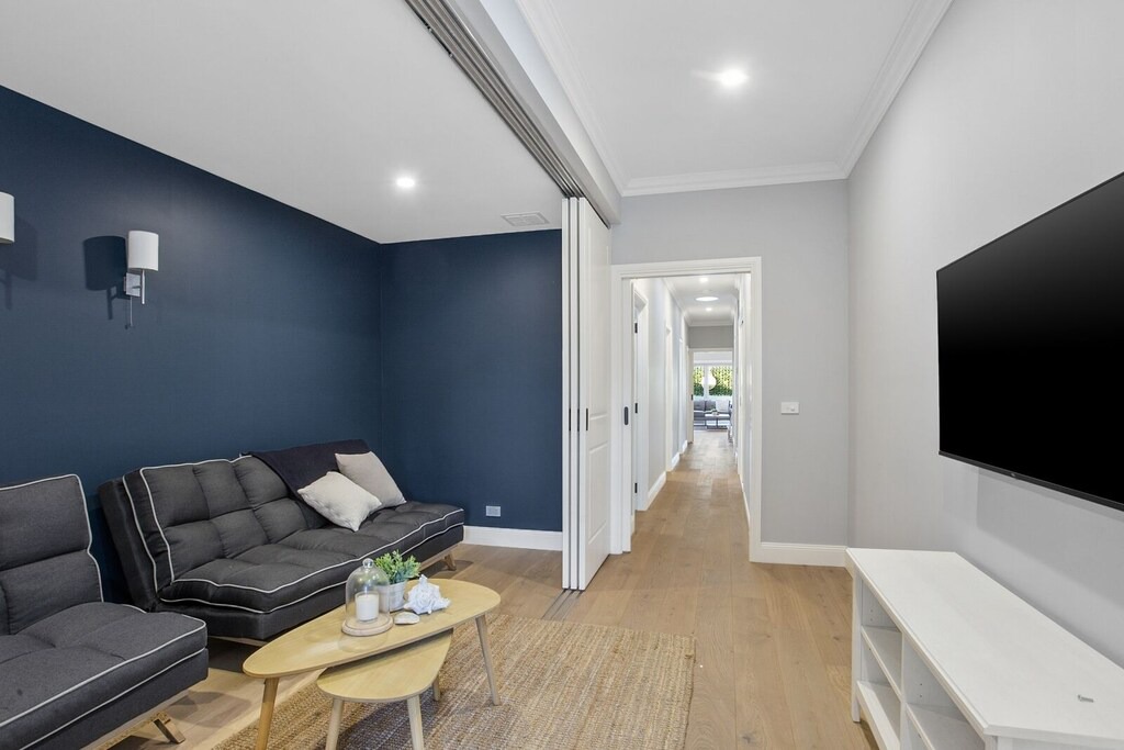 Photo of Livingroom in Clifton Springs