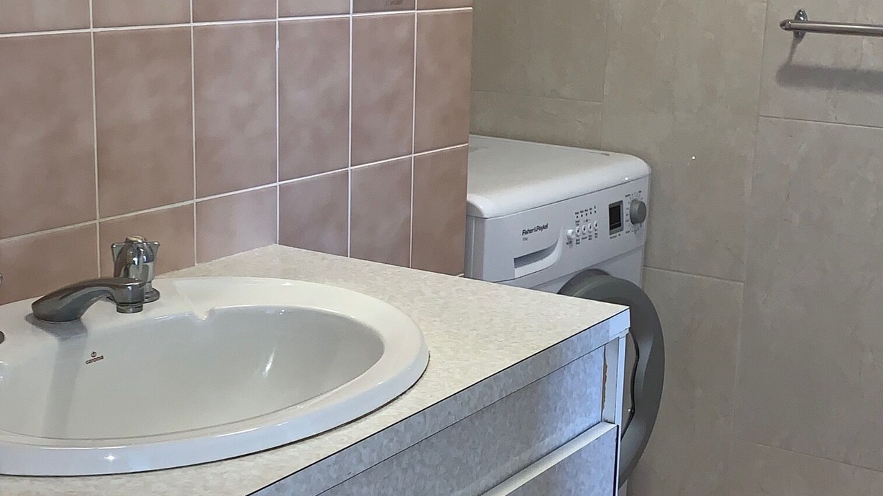 Photo of Bathroom in Brownlow Ki