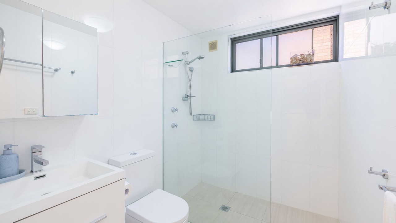 Photo of Bathroom in Salamander Bay