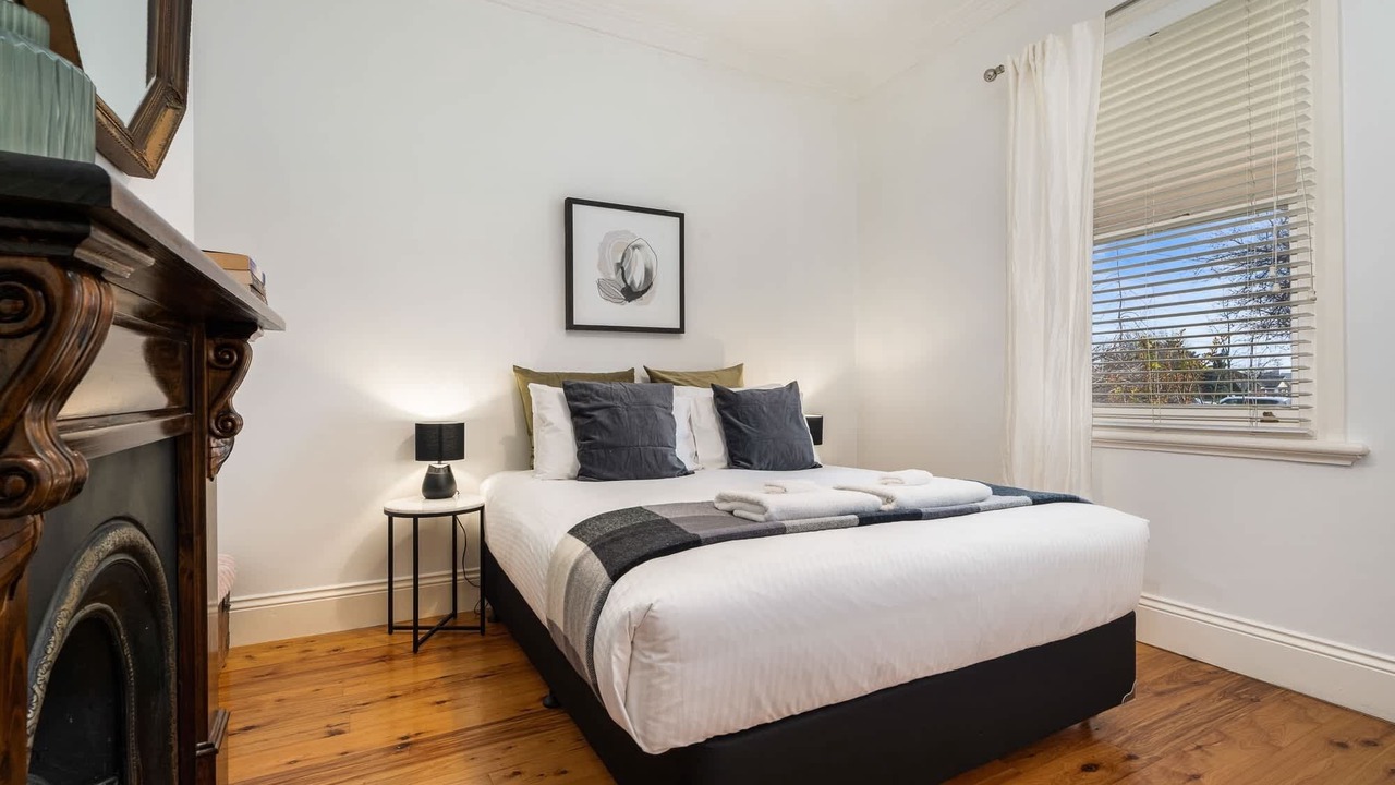 Photo of Bedroom in Orange