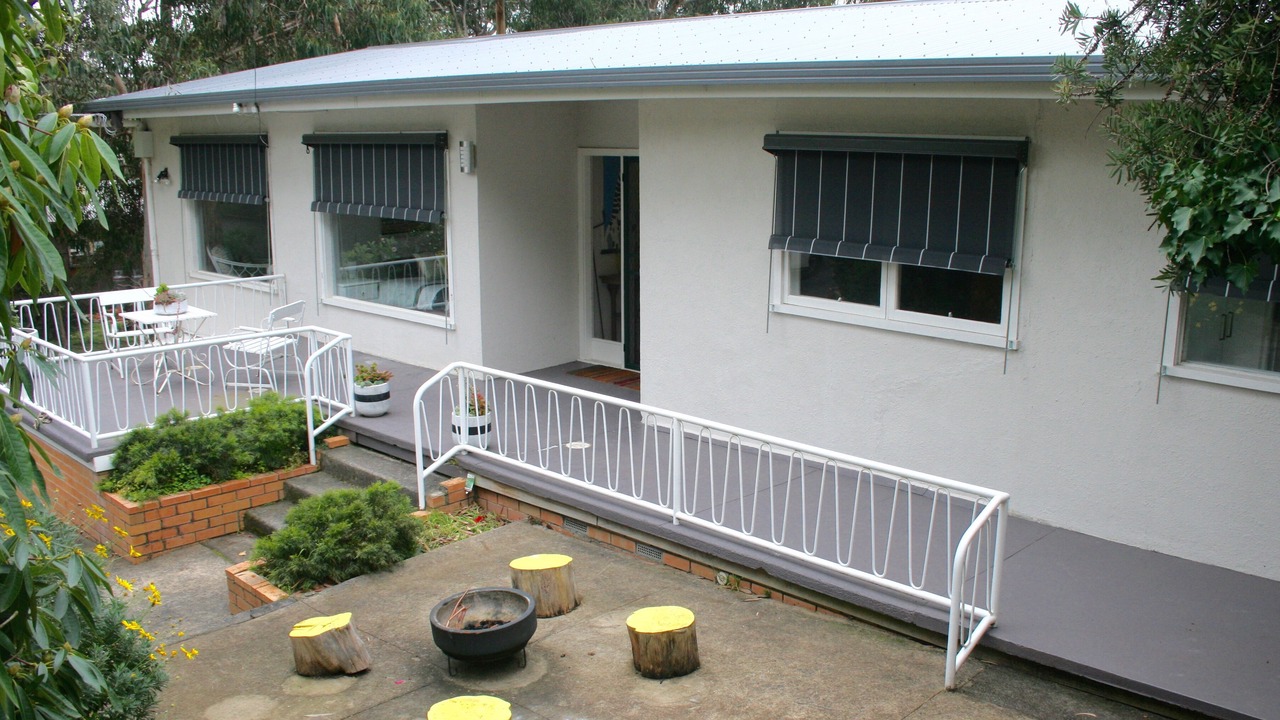 Photo of Others in Lorne