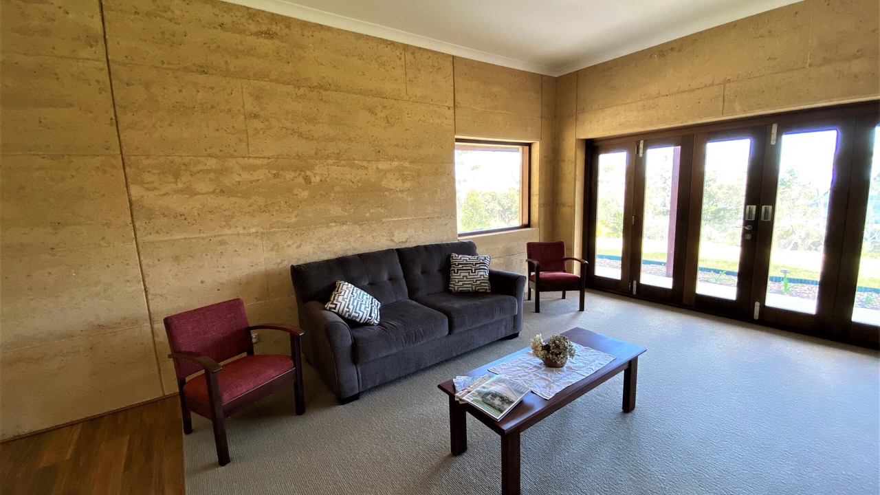 Photo of Livingroom in Bow Bridge