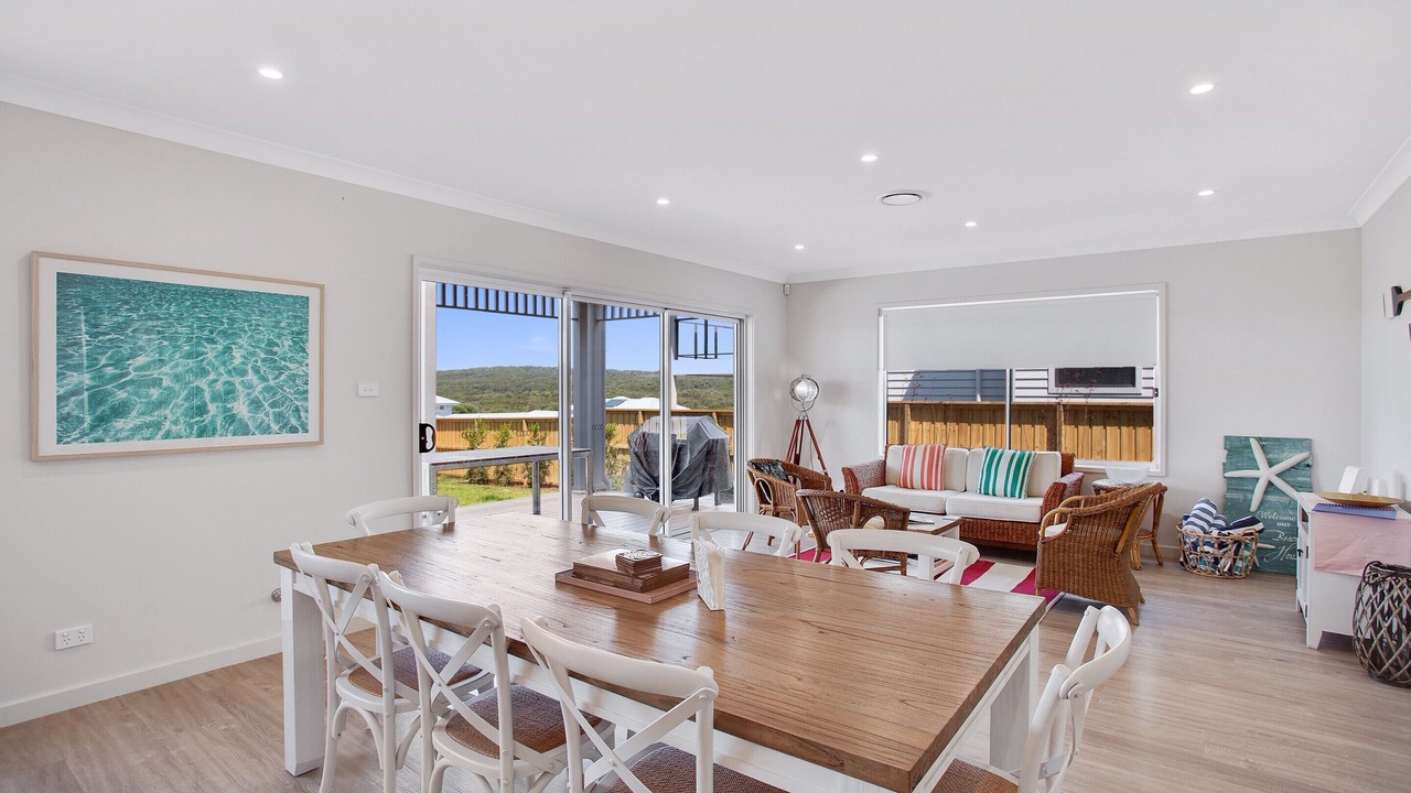Photo of Livingroom in Catherine Hill Bay