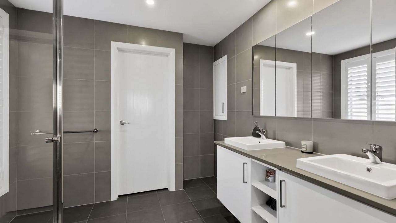 Photo of Bathroom in Torquay