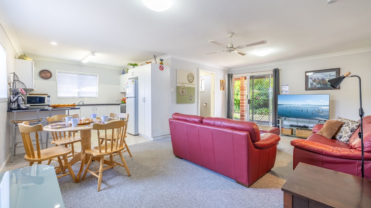Photo of Livingroom in Shoal Bay