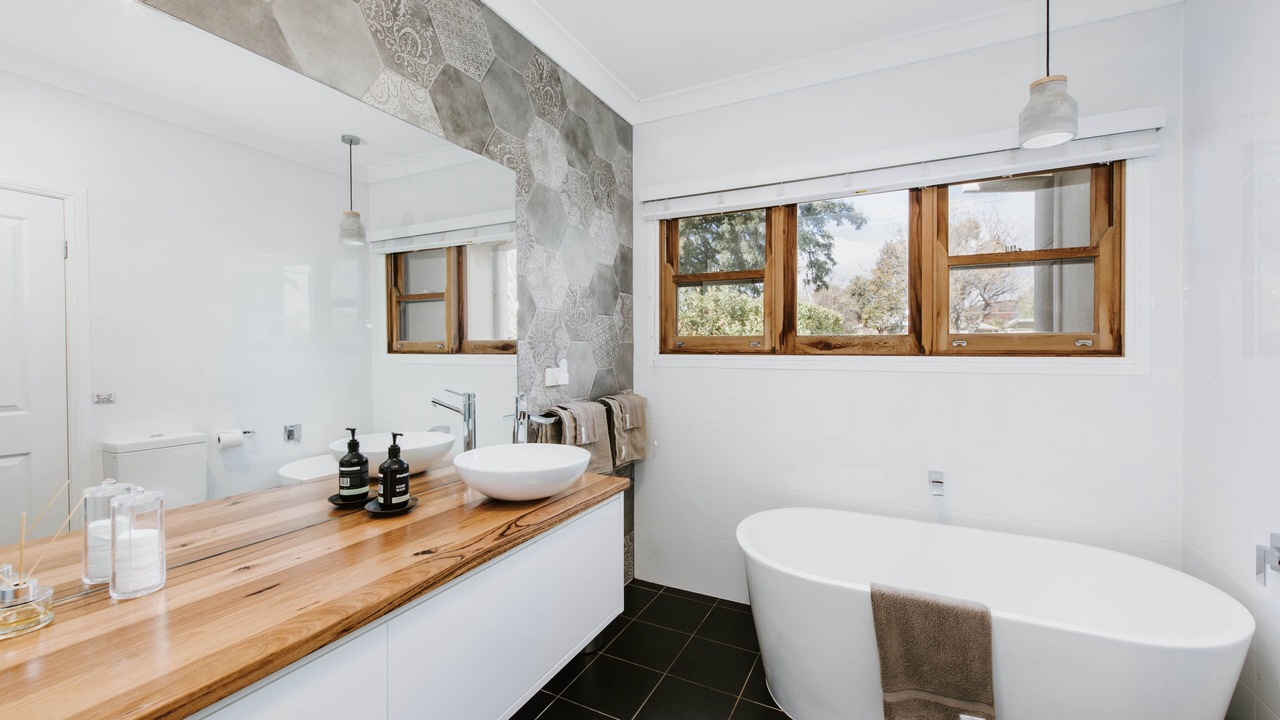 Photo of Bathroom in Central Mudgee