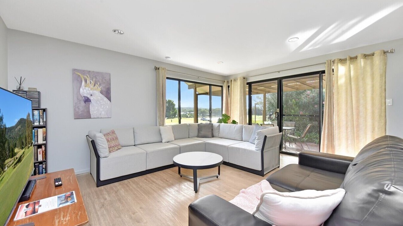 Photo of Livingroom in Salamander Bay