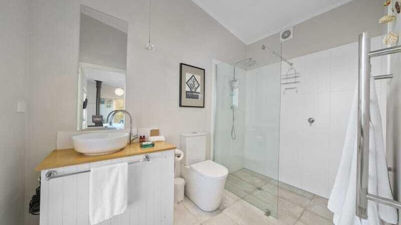 Photo of Bathroom in Dunalley