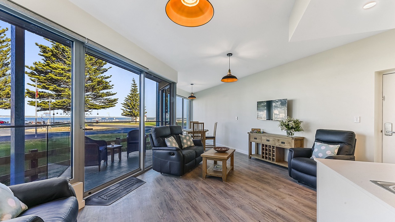 Photo of Livingroom in Rivoli Bay