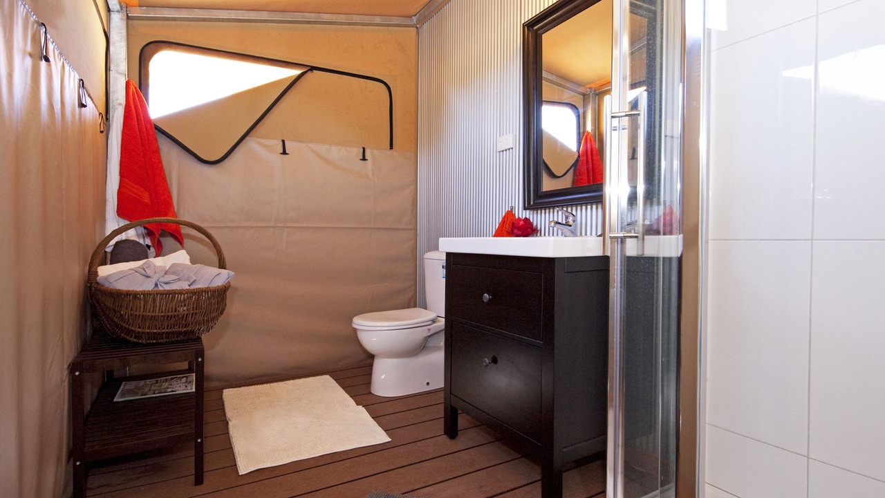 Photo of Bathroom in White Gums