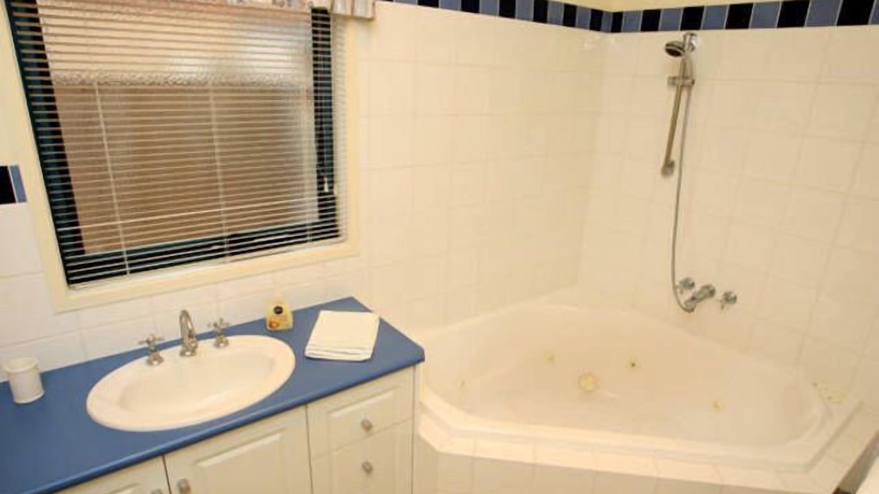 Photo of Bathroom in Warrnambool