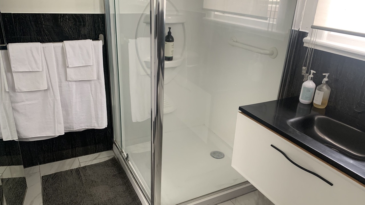 Photo of Bathroom in Port Vincent