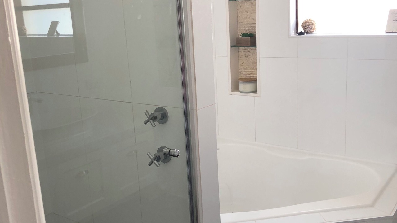 Photo of Bathroom in Kingscote