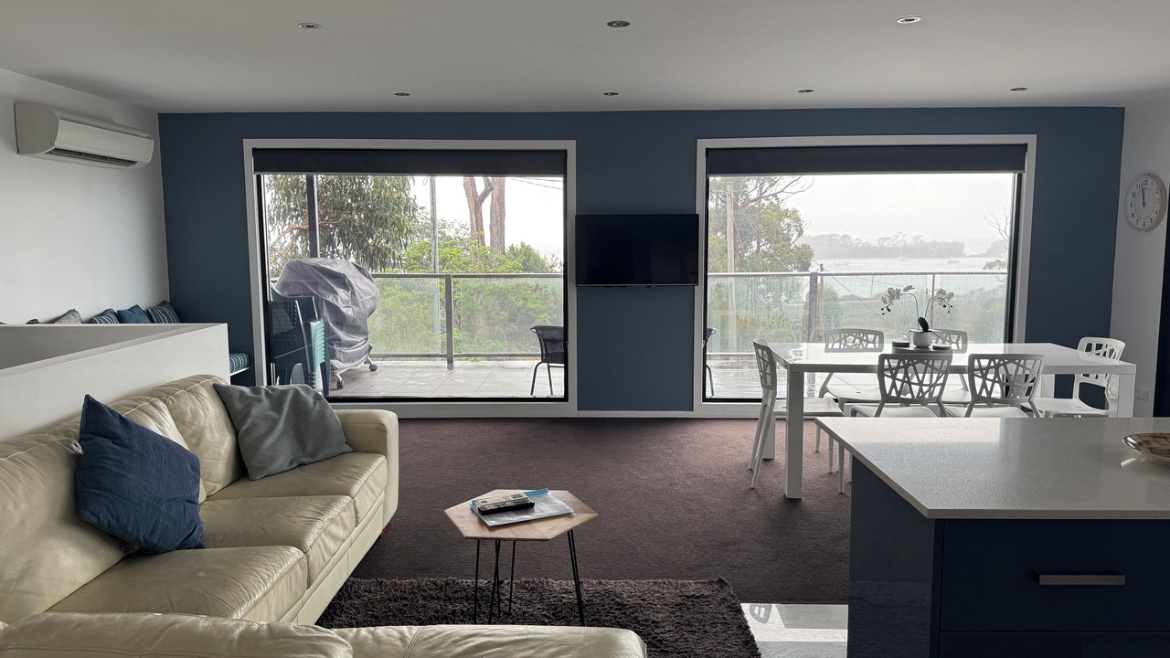 Photo of Livingroom in Eaglehawk Neck