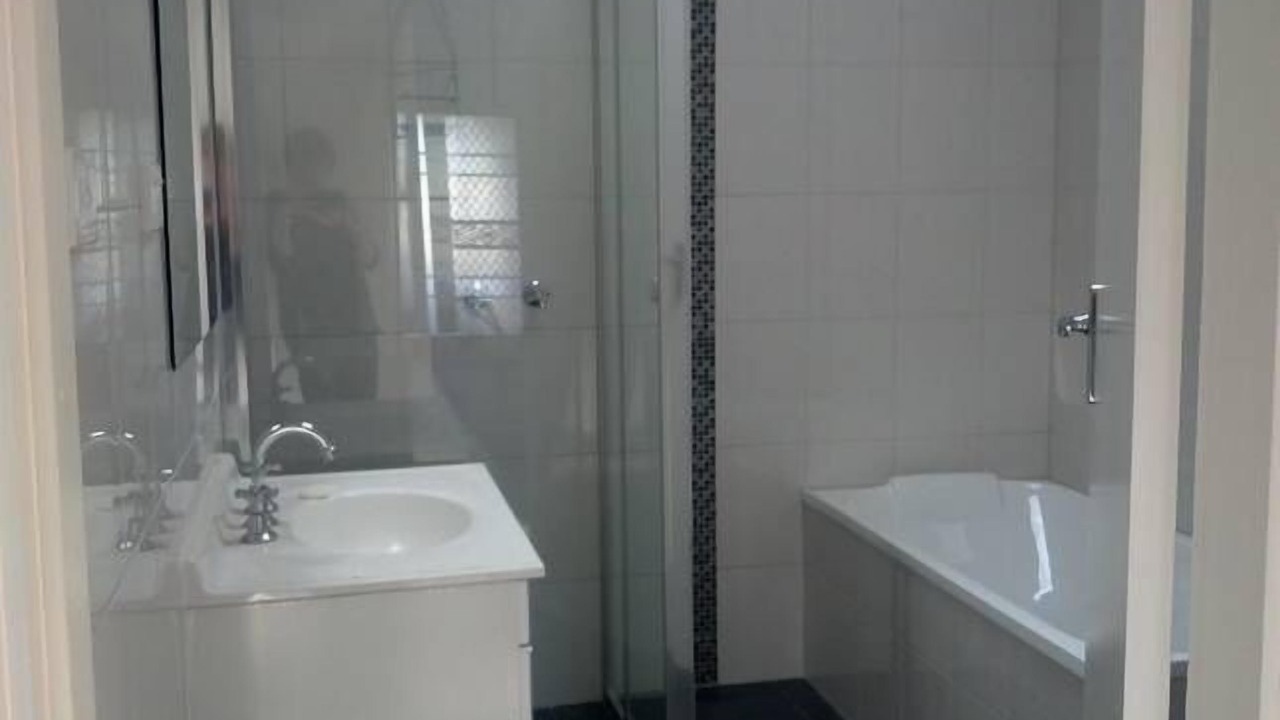Photo of Bathroom in Dalrymple