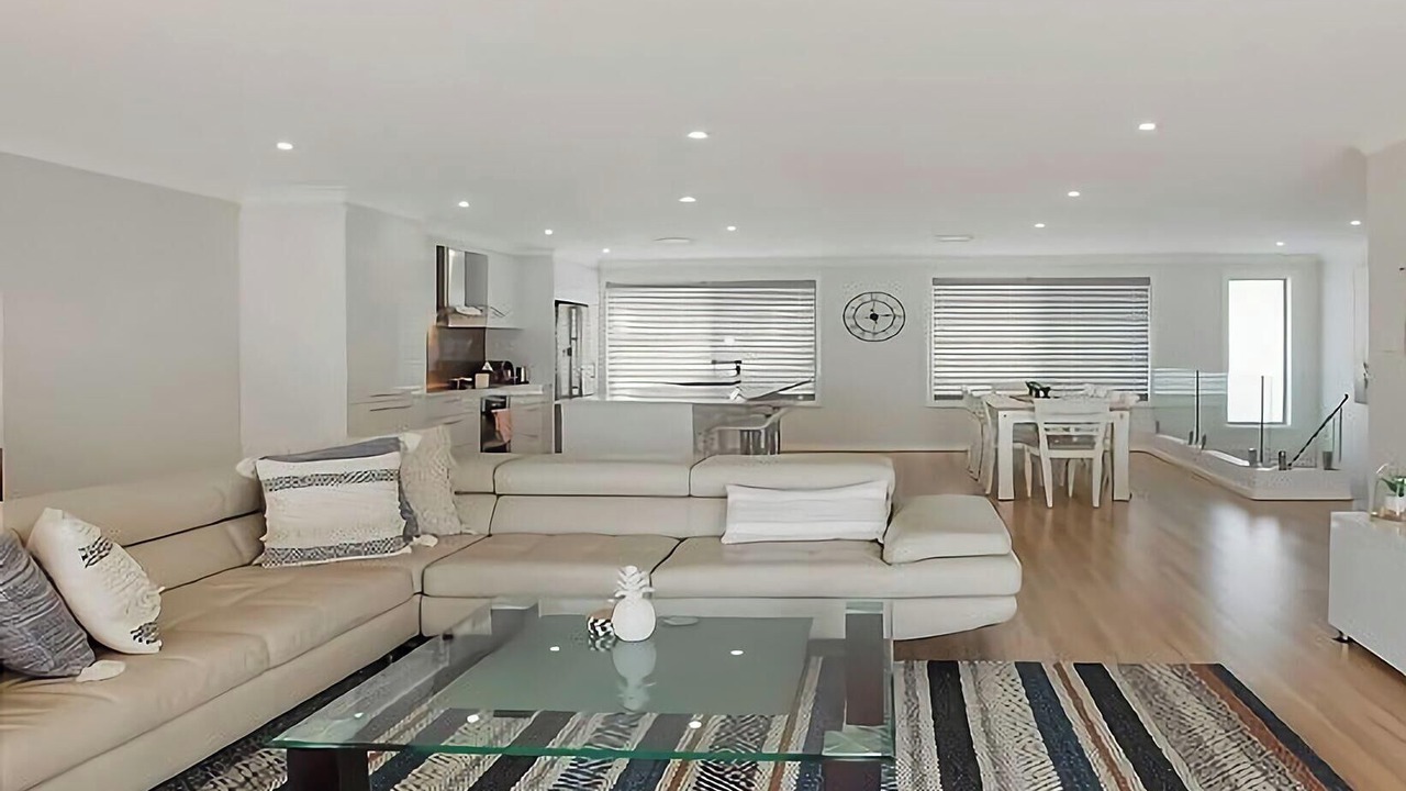 Photo of Livingroom in Summerland Point