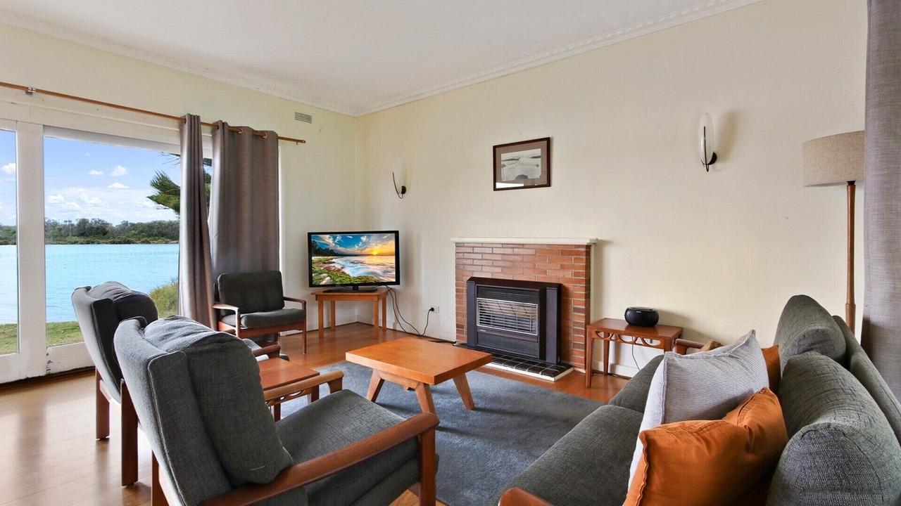 Photo of Livingroom in Lakes Entrance