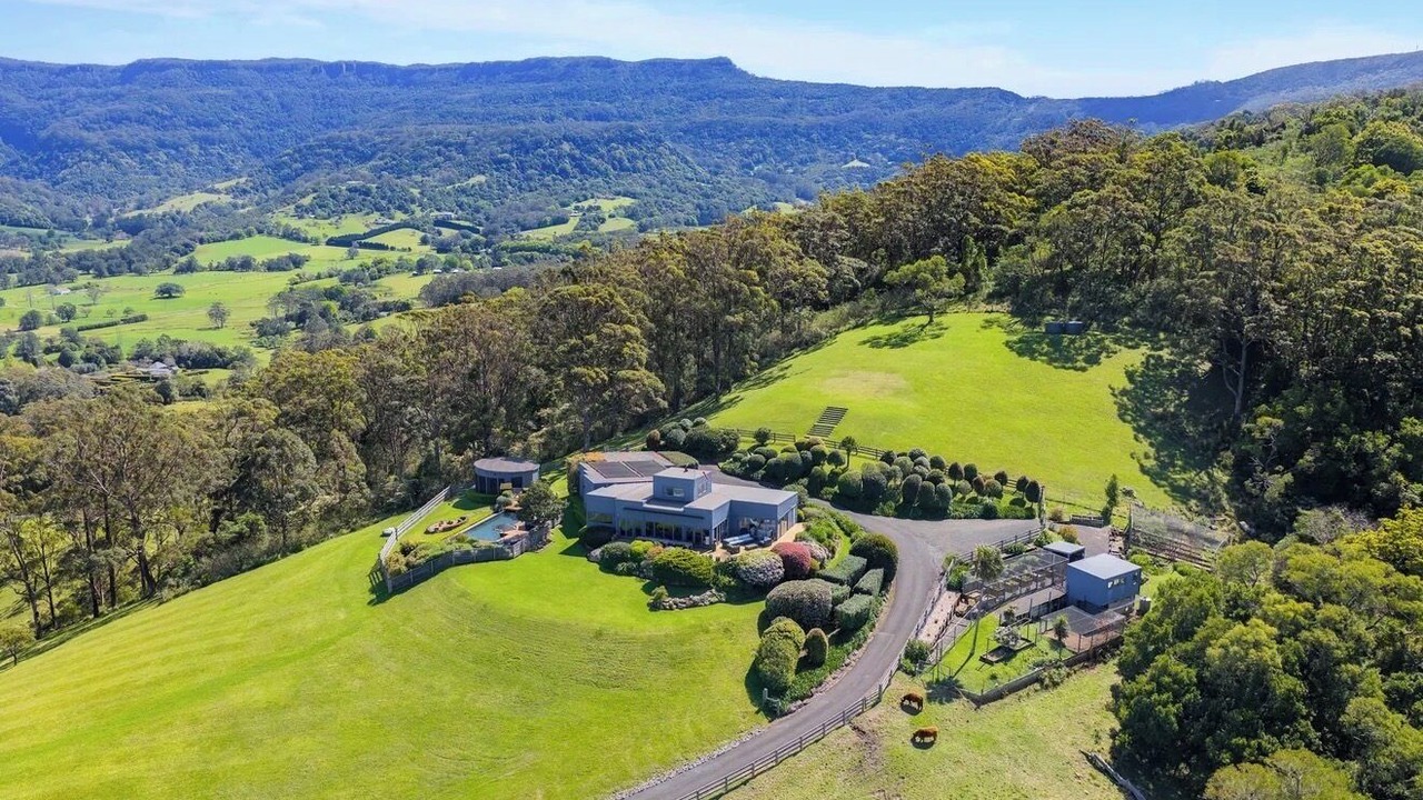 Photo of Outdoor in Foxground
