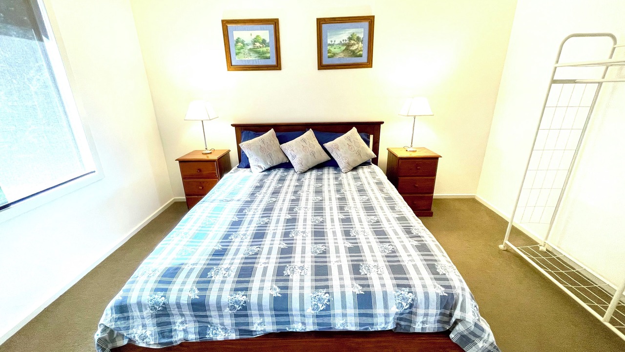 Photo of Bedroom in Kingscote