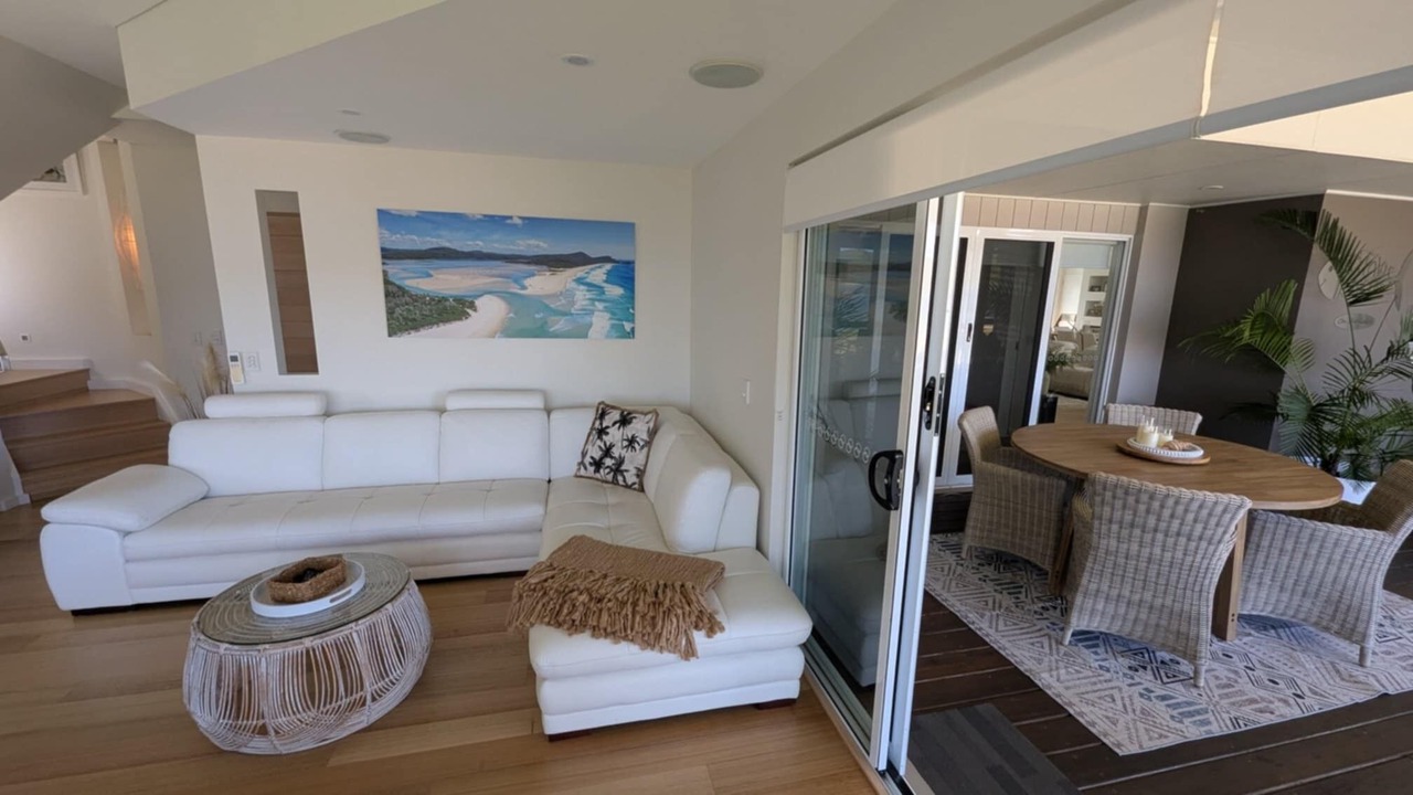 Photo of Livingroom in Smiths Lake