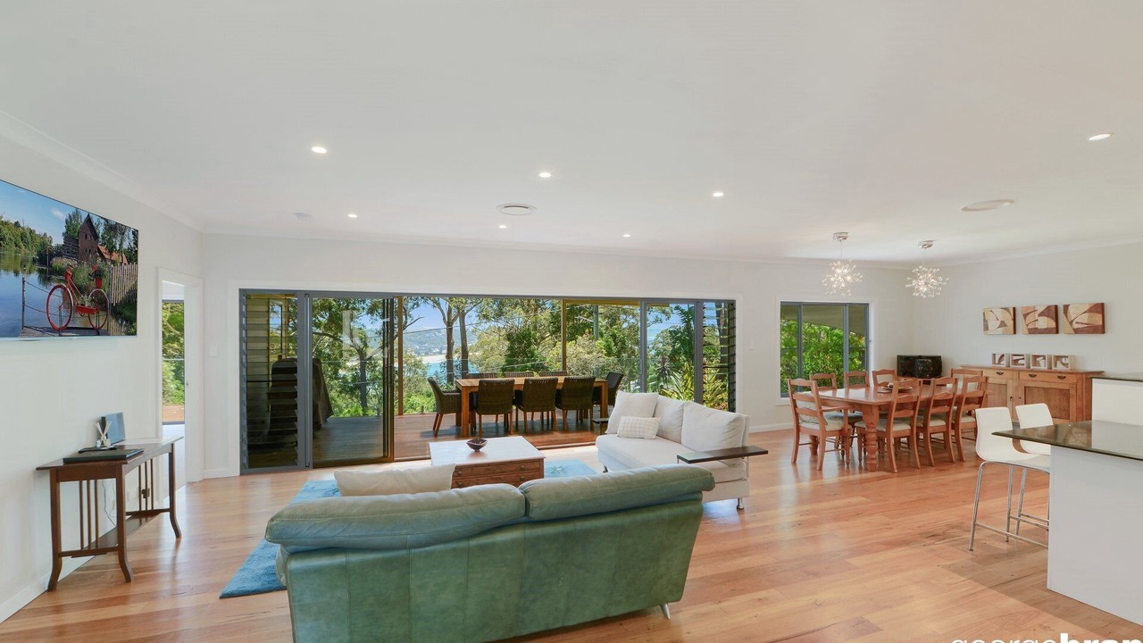 Photo of Livingroom in Avoca Beach