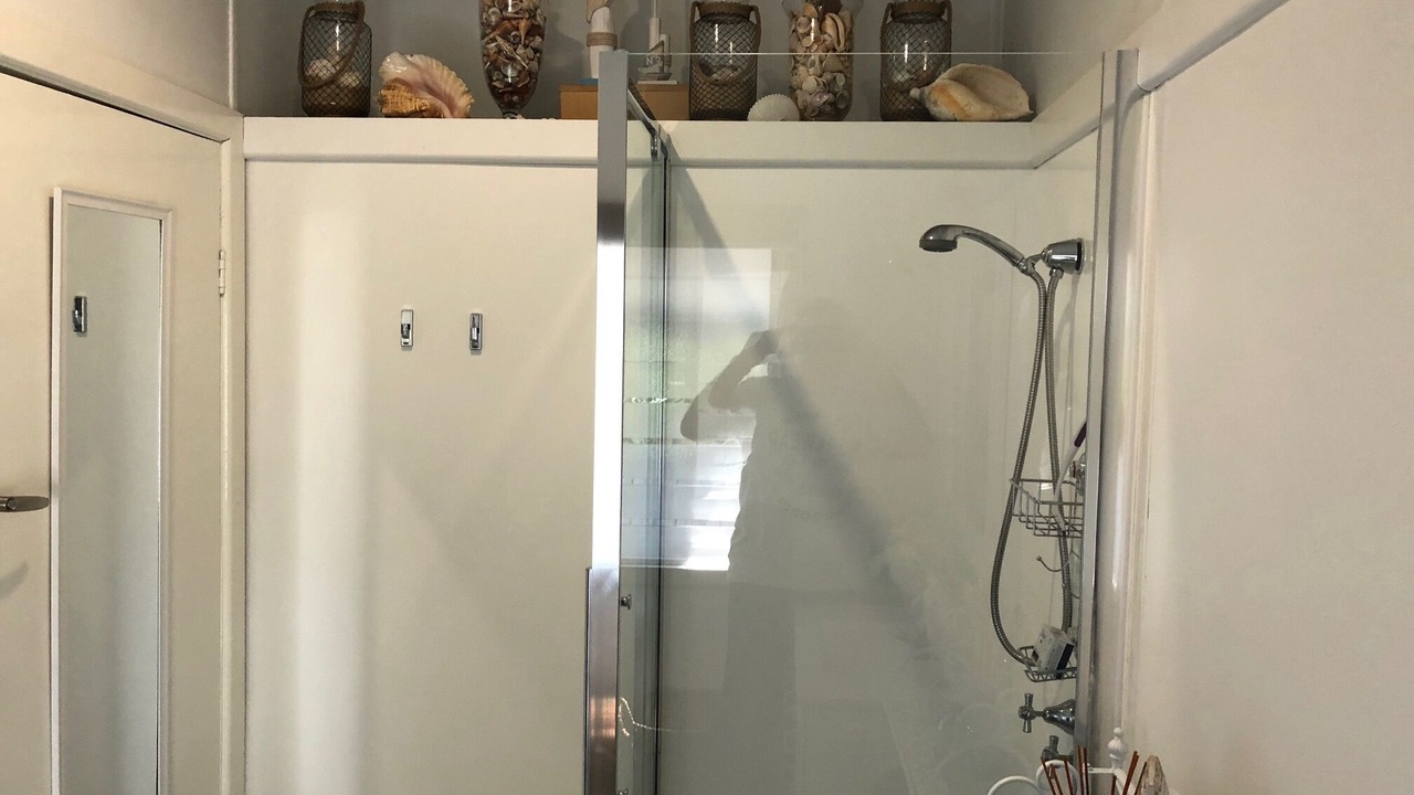 Photo of Bathroom in Lakes Entrance