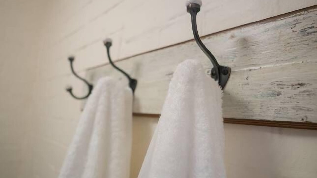 Photo of Bathroom in Orange