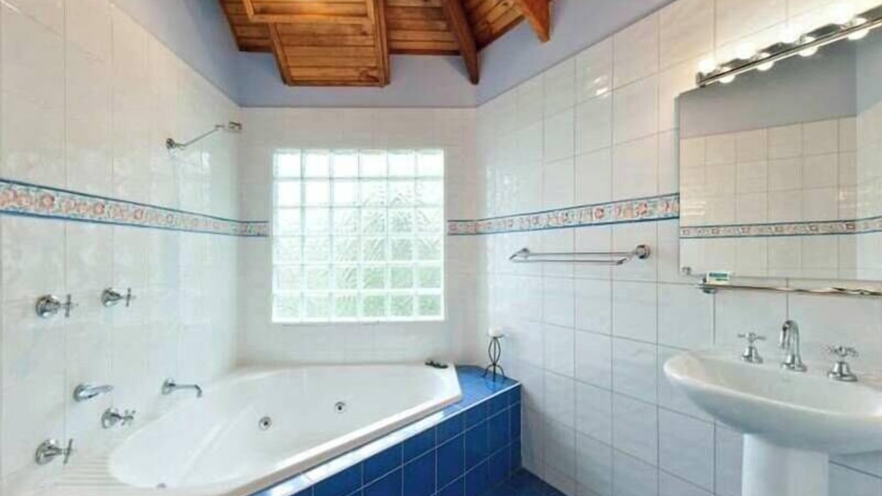Photo of Bathroom in Bandon Grove