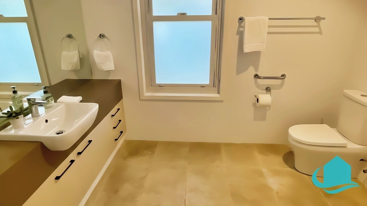 Photo of Bathroom in Cams Wharf