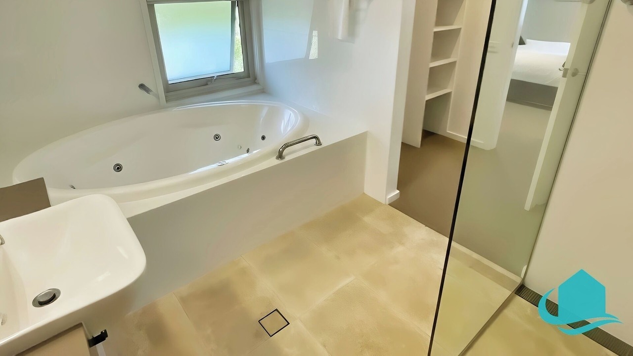Photo of Bathroom in Cams Wharf