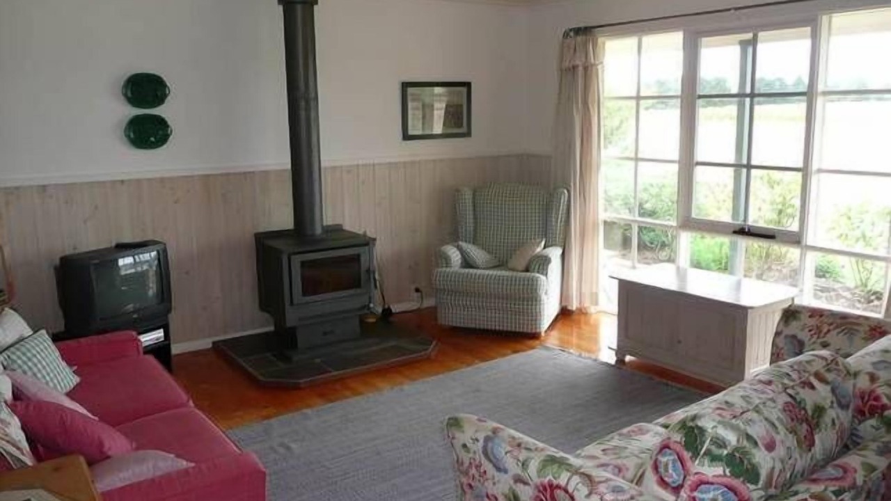 Photo of Livingroom in Mount Egerton