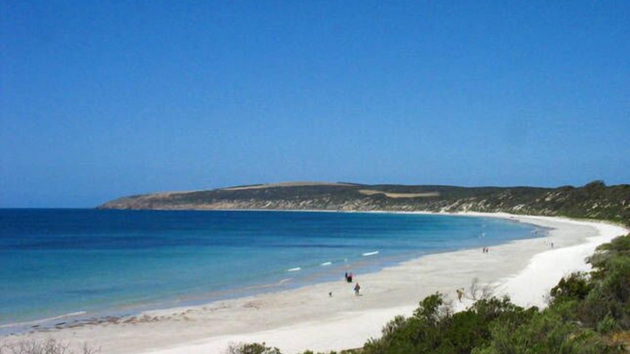 Photo of Others in Emu Bay