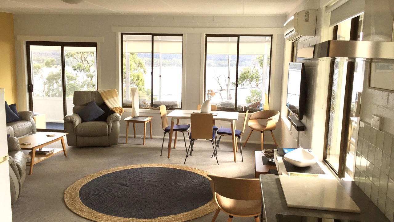 Photo of Livingroom in Adventure Bay