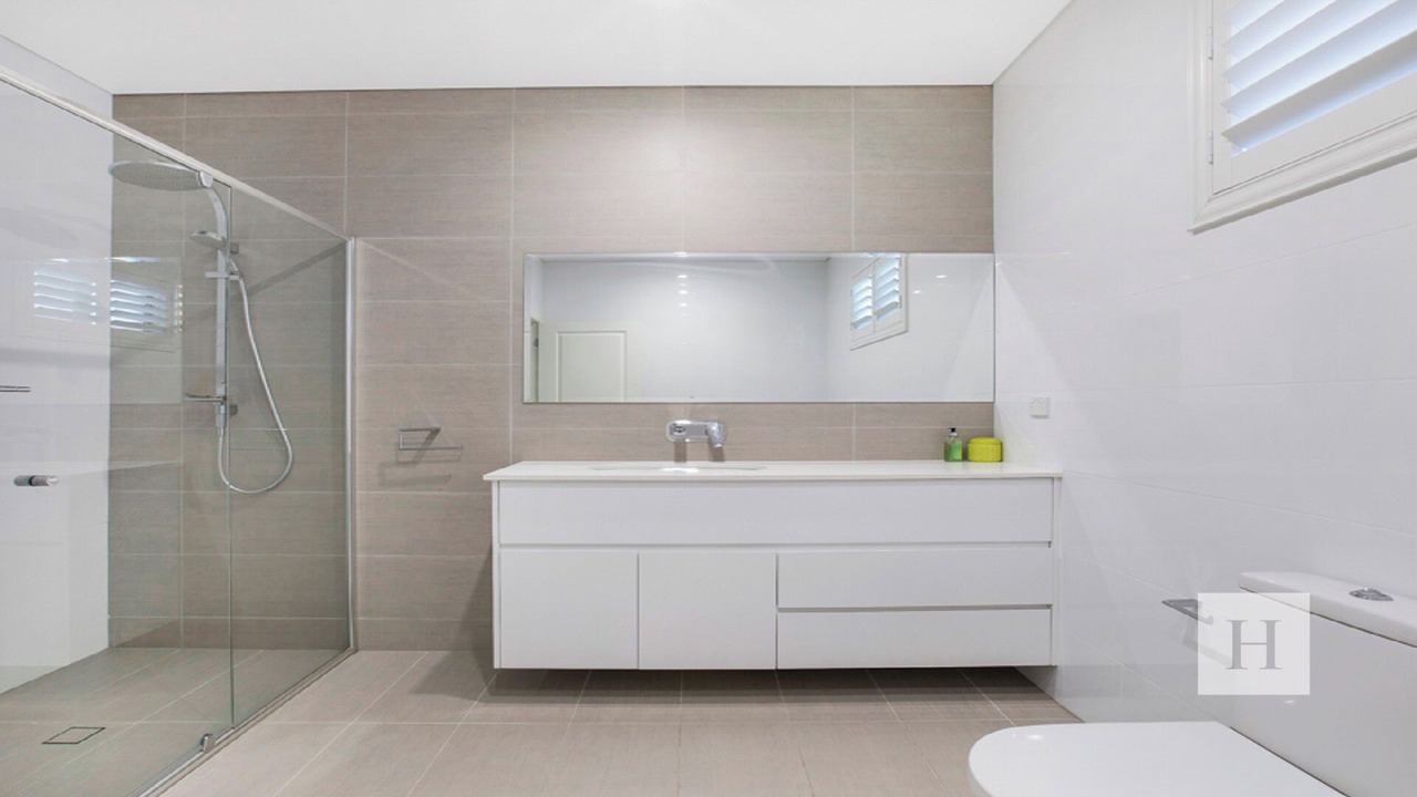 Photo of Bathroom in Cams Wharf